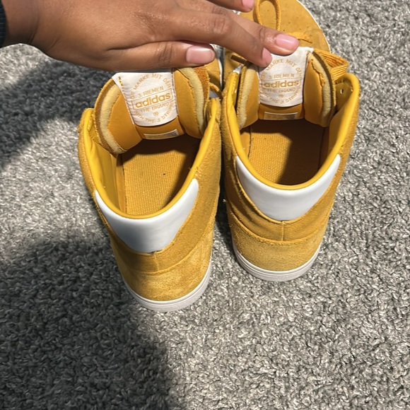 Mustard yellow high top adidas - Picture 6 of 6
